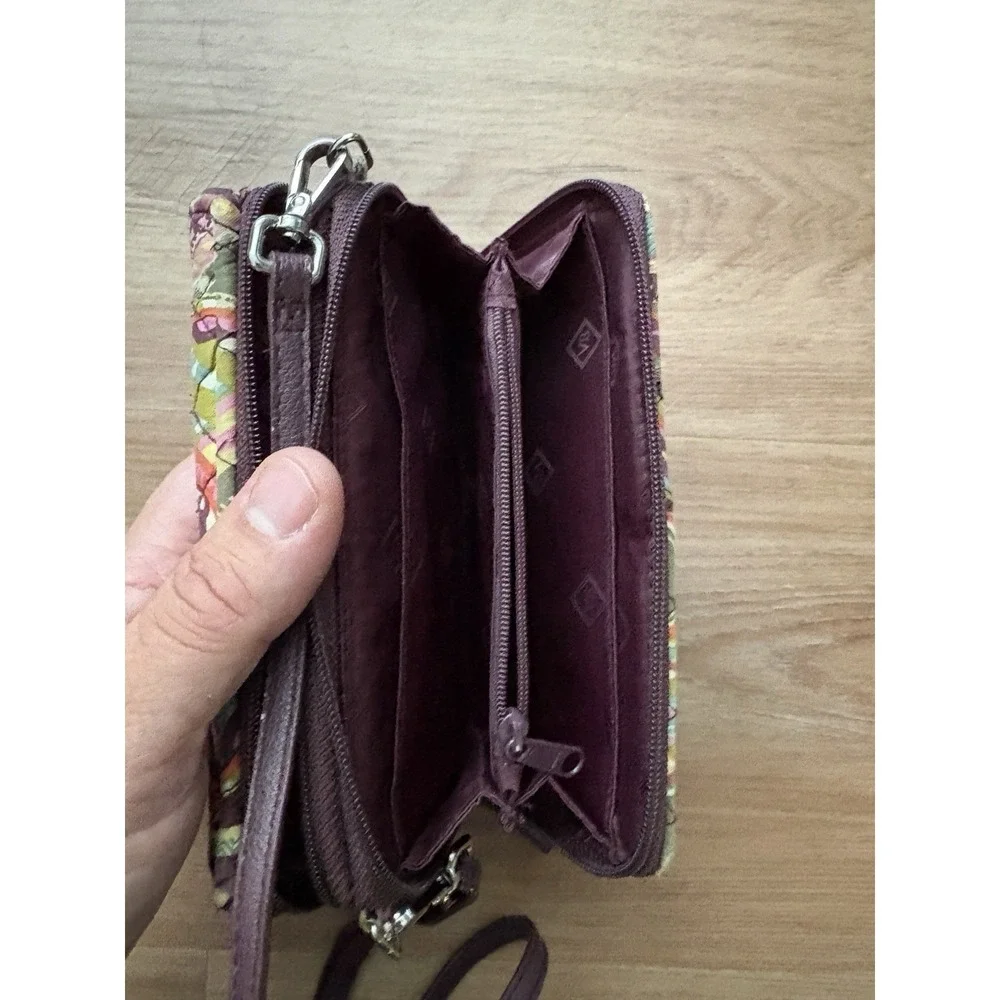 Vera Bradley RFID All In One Crossbody Bag -‎ Heirloom Paisley Wallet